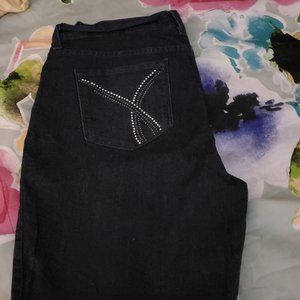 NWOT  NYDJ  Lift Tuck Rhinestone Pocket Jeans 14